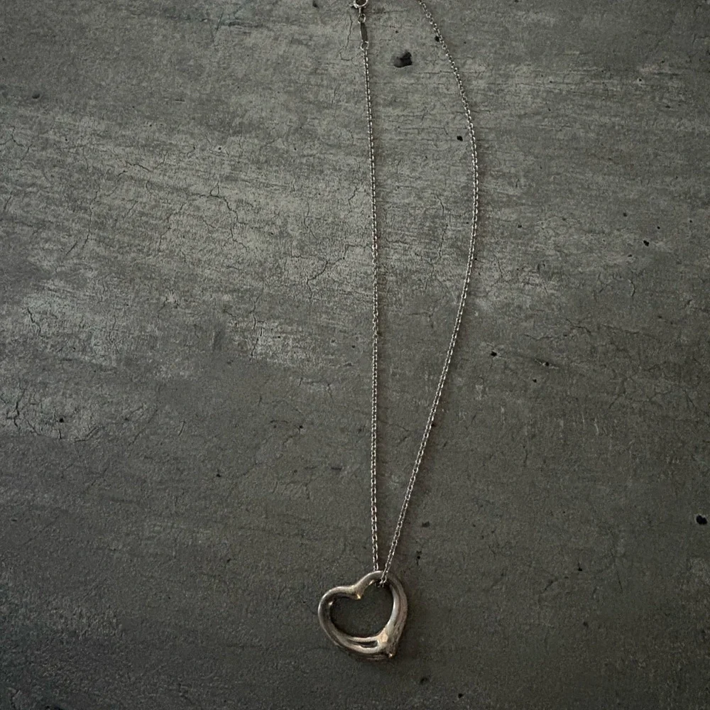 Tiffany & Co. Silver Open Heart Necklace. Elsa Peretti - Picture 3 of 5